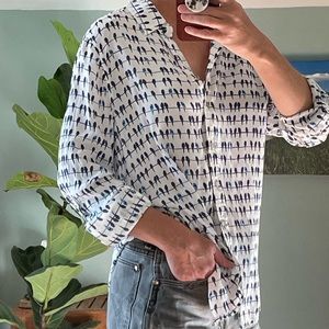 Button down Parrot printed shirt